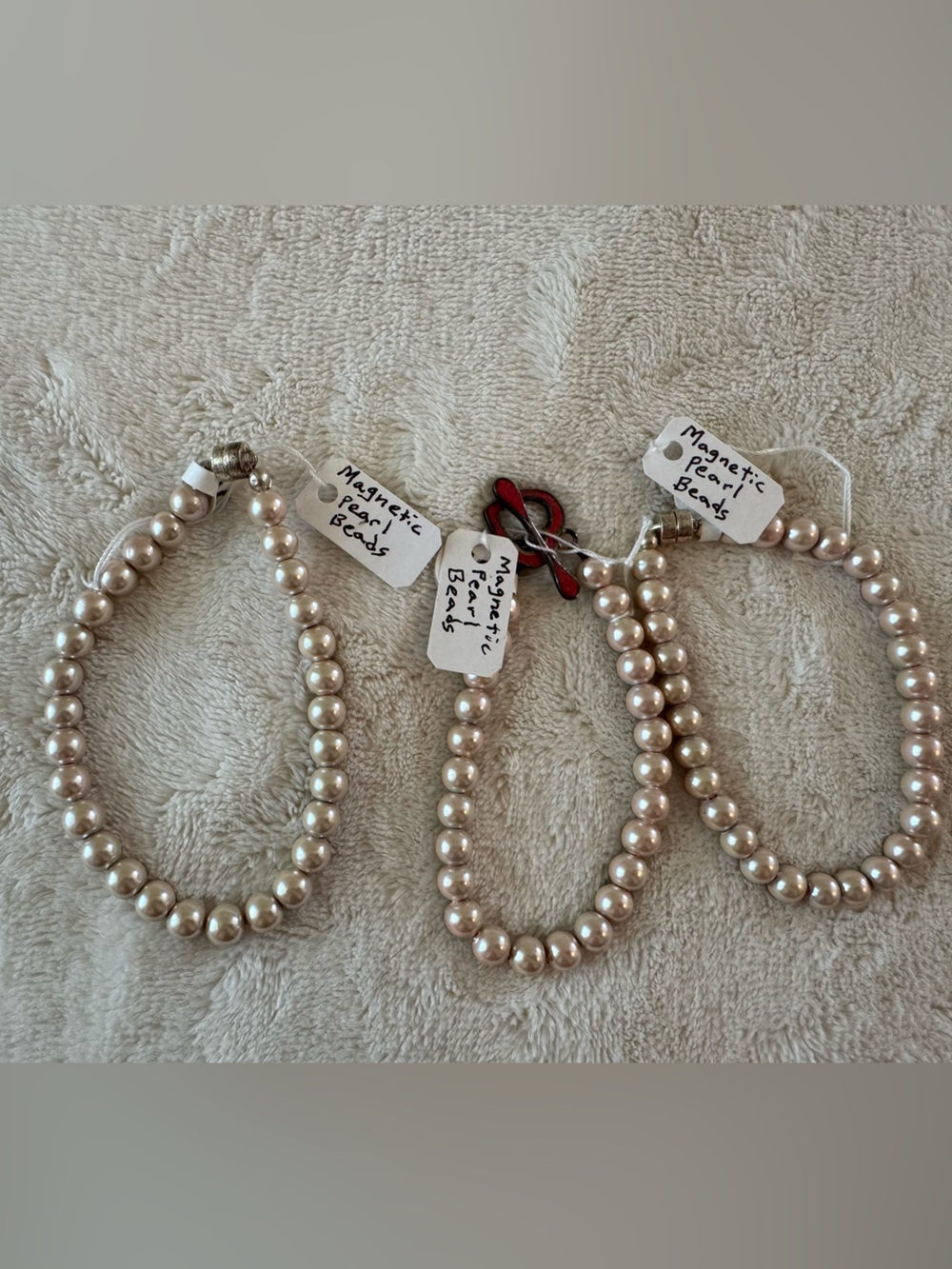 3 Magnetic Pearl Beaded Bracelet - Cream/Champagne